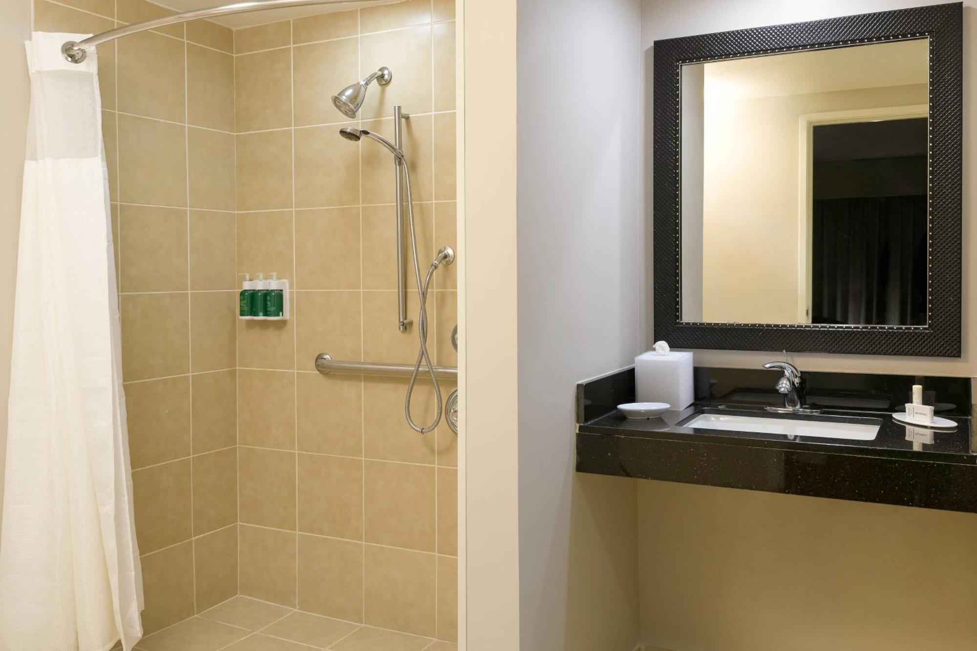 Fairfield Inn & Suites San Diego Old Town מראה חיצוני תמונה
